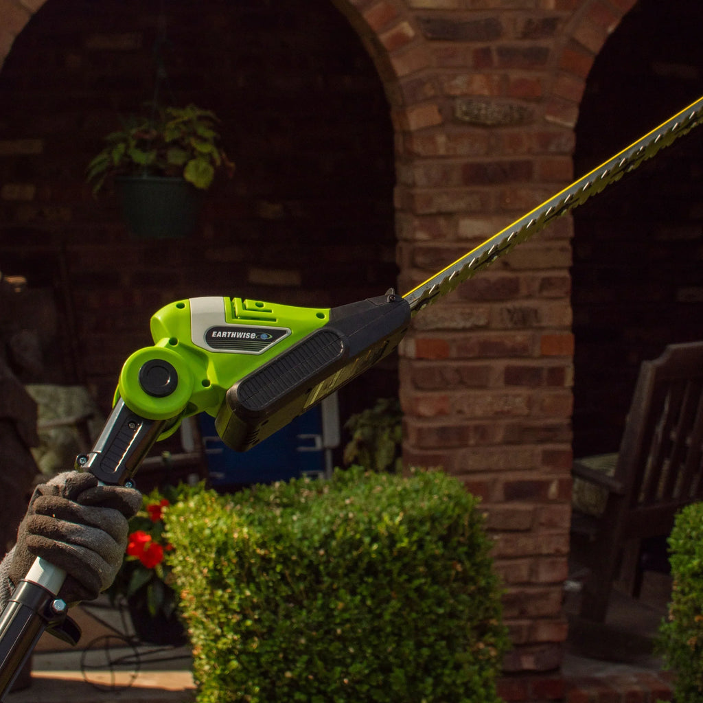 2026 NewEarthwise LPHT12022 20" Cordless Electric 20 Volt Pole Hedge Trimmer (2Ah Battery and Charger Include)