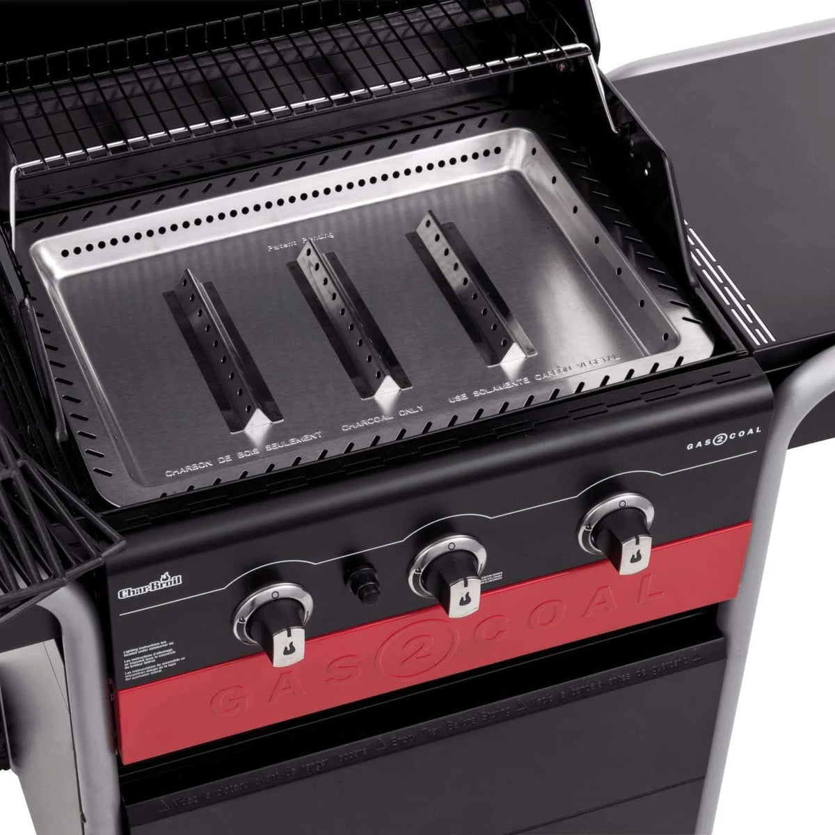 2026 Gas2Coal® Barbacoa híbrida: barbacoa de gas y carbón de tres quemadores, acabado en negro.