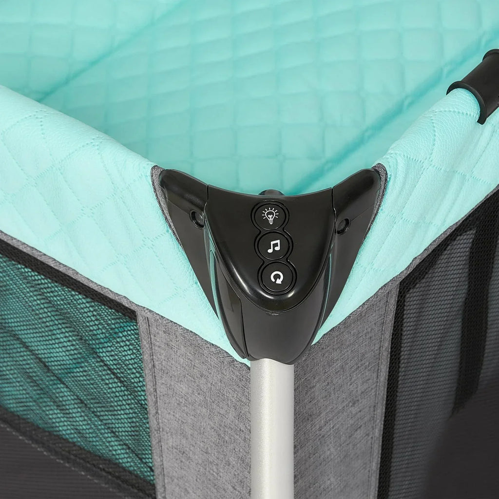2026 NewDream On Me Princeton Deluxe Nap N Pack 3-in-1 Convertible Playard. Changer and Bassinet in Mint
