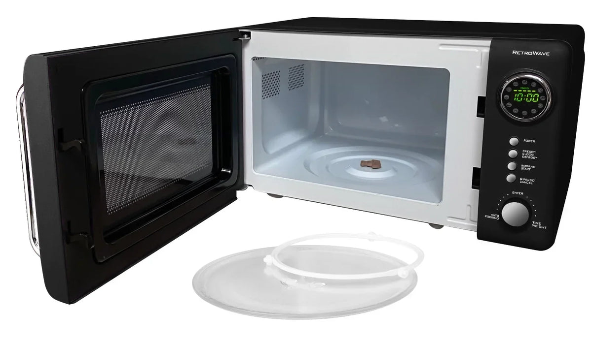 2026 NewNostalgia Retro Microwave for Countertop 0.7 cu ft Vintage Microwave, Pink