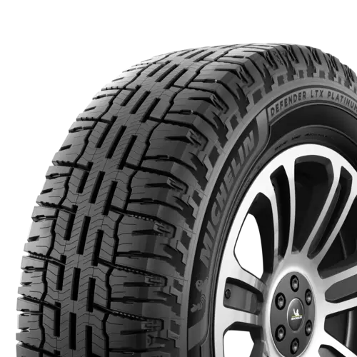 2026 Neumático Michelin Defender LTX Platinum de 20 pulgadas