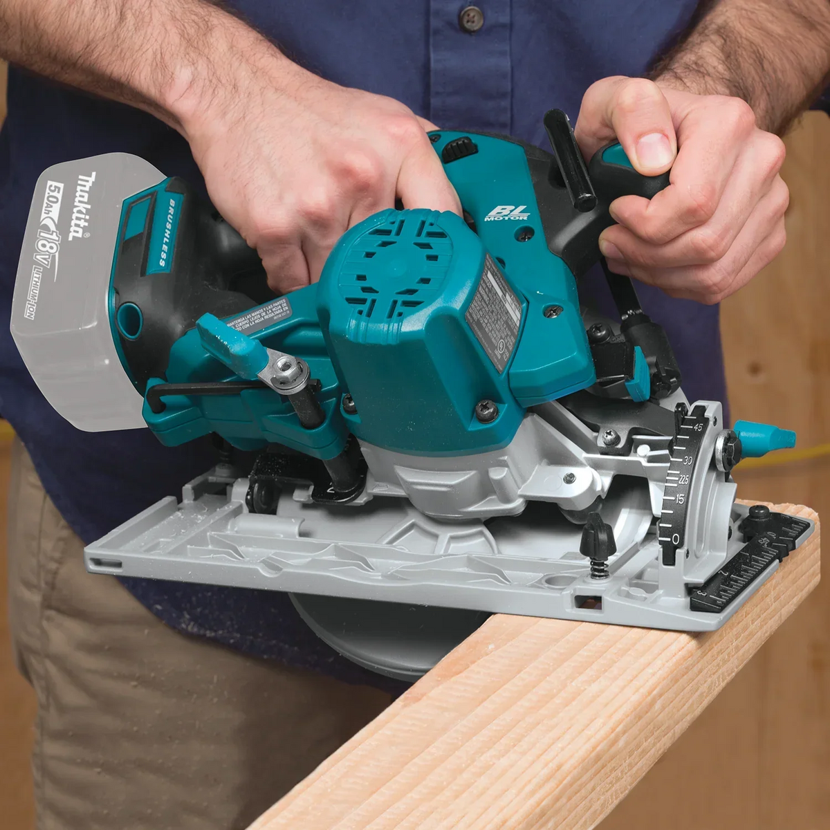 2026 NewMakita 18V LXT Lithium. Ion Brushless Cordless 6?1/2" Circular Saw XSH03Z -?Tool Only