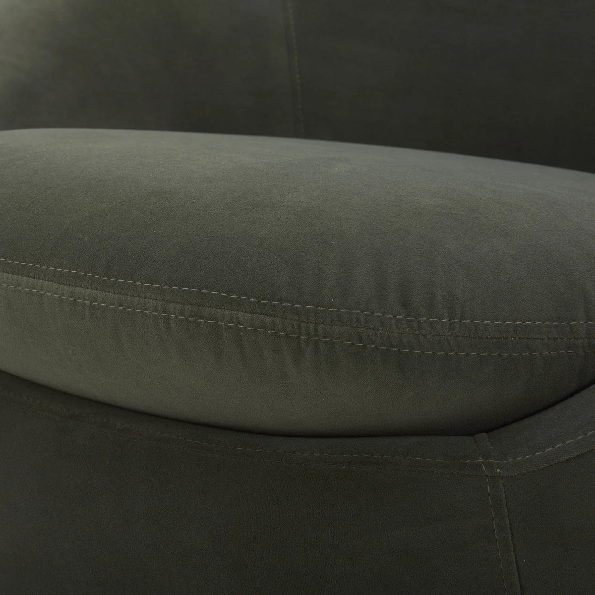 2026 NewBetter Homes & Gardens Mira Swivel Accent Chair, Cream Shearling