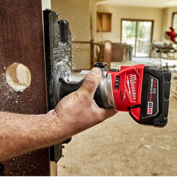 2026 NewM18 FUEL 18V Lithium-Ion Brushless Cordless Compact Router w/ Compact Router Plunge Base