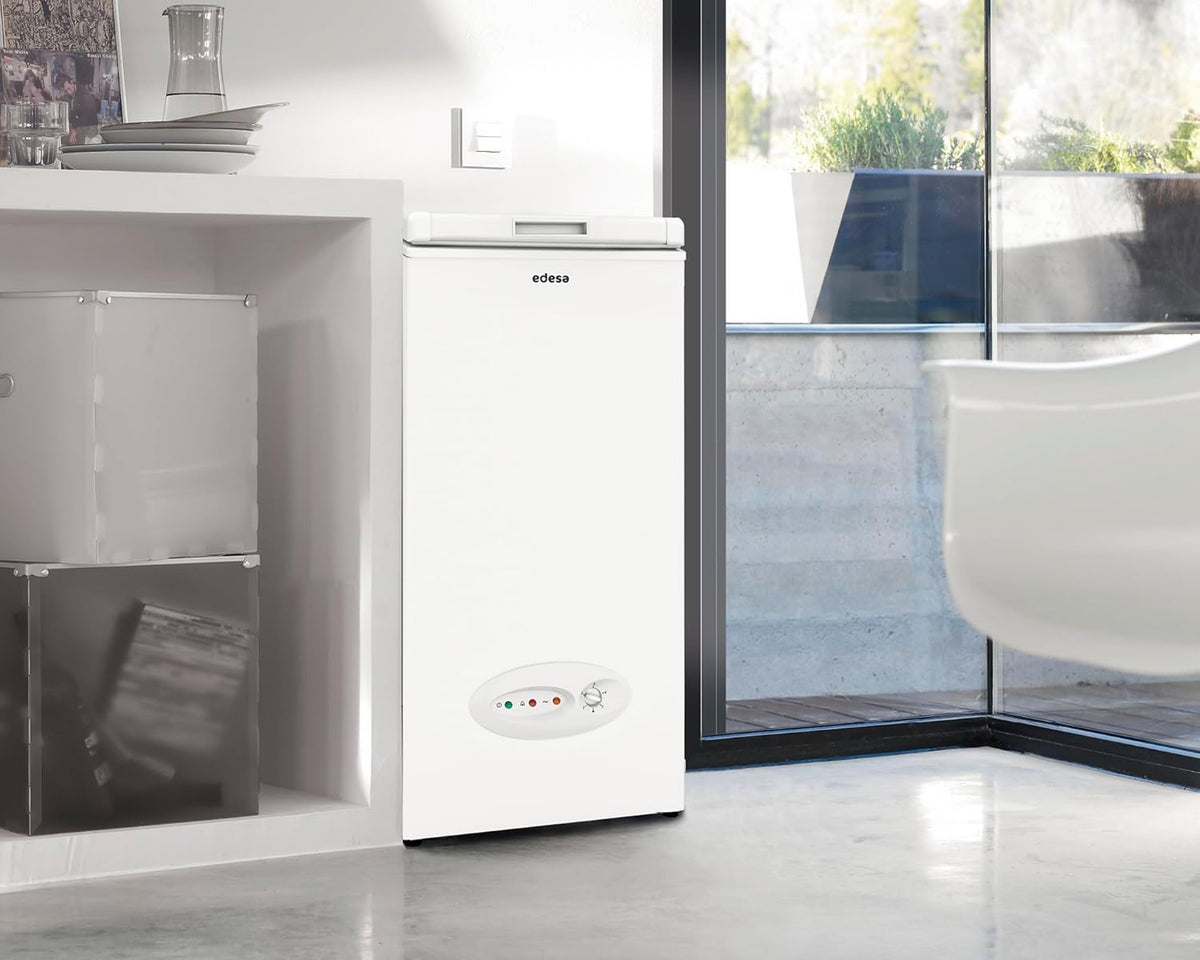 2026 Edesa Congelador Horizontal EZH-0611, Altura 0.84 m, Termostato Ajustable, Fácil Limpieza, Alarma Integrada, Bajo Nivel Sonoro, Gran Capacidad 59 l, Potencia 60W, Color Blanco