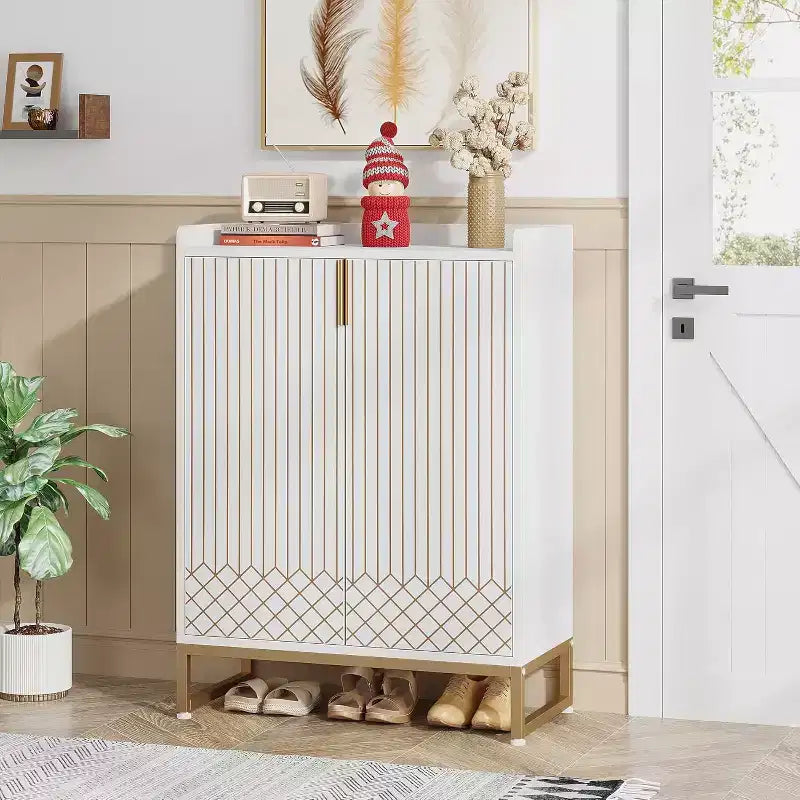 2026 Zapatero de madera de 5 niveles con puertas, capacidad para 25 pares, blanco