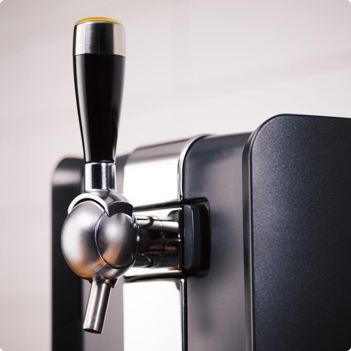 2026 Dispensador de barril Perfect Draft HD 3720/26 de 6 litros | Cerveza de barril, depósito de 5 € incluido (Becks Pils)