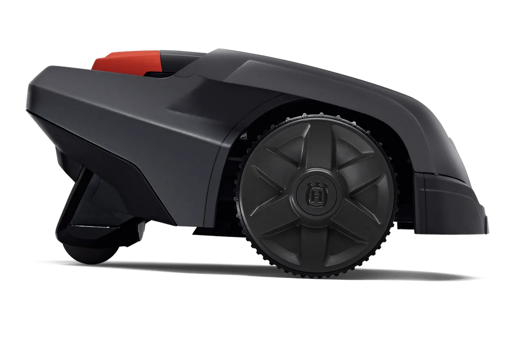 2026 Husqvarna Automower® 105 con kit de instalación (exclusivo en línea)