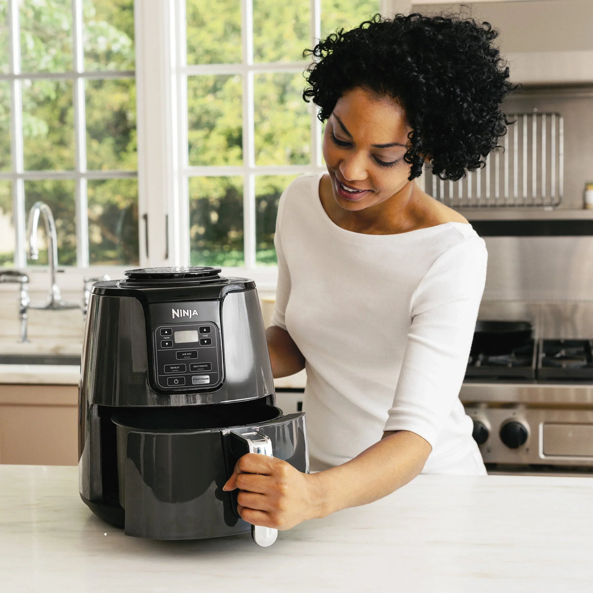 2026 NewNinja 4QT Air Fryer, Black, AF100WM