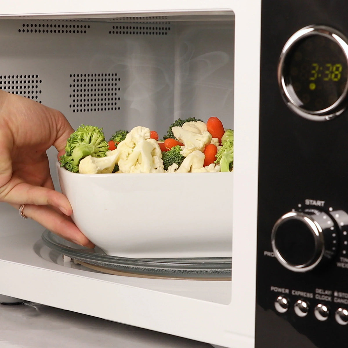 2026 NewNostalgia Retro Microwave for Countertop 0.9 cu ft Vintage Microwave, Ivory