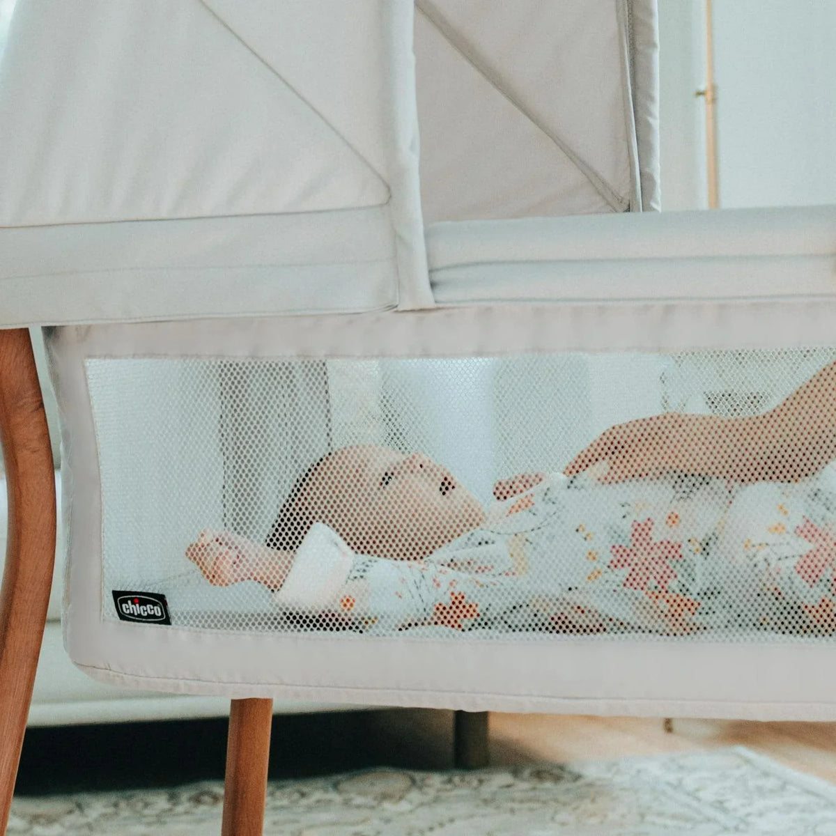 2026 NewChicco LullaGo Anywhere LE Portable Bedside Bassinet with Removable Canopy - Serene (Beige). New