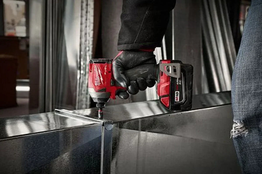 2026 NewMilwaukee M18 Fuel 1/4" 18V Hex Impact Driver Kit 2853-22 with (2) 5Ah Batteries, Charger, & Carrying Case
