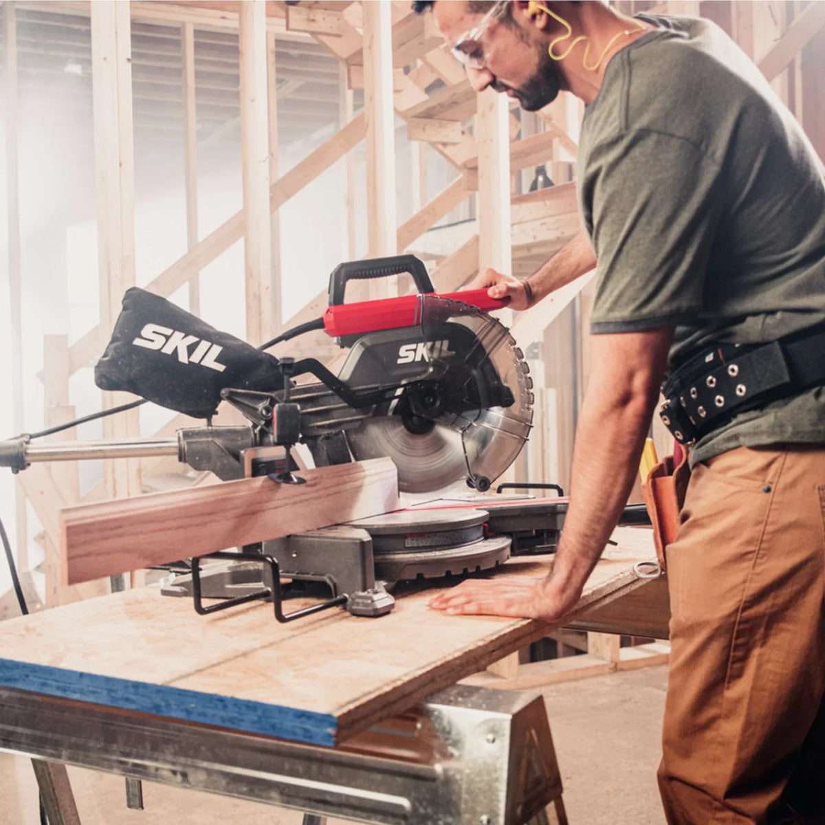 2026 NewSKIL 15 Amp 10'' Corded Electric Dual Bevel Sliding Miter Saw